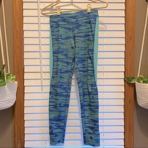 Blue and green patterned ankle length leggings